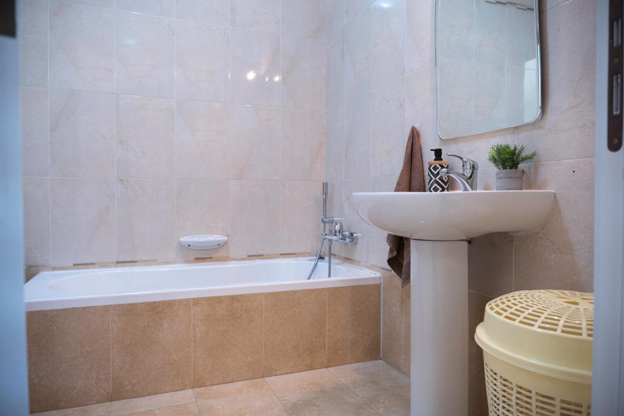 Golden Harbour - 2 Bedrooms, 2 Bathrooms Gzira Eksteriør billede